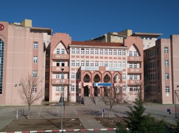 Şehit Piyade Onbaşı Arman Galata Ortaokulu